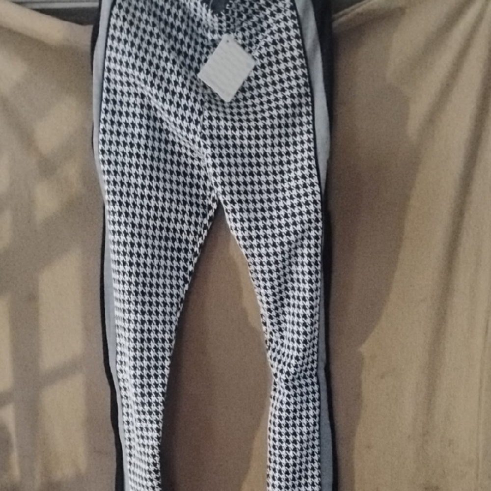 Connection 18 Leggings. Extra Stretch Size Large